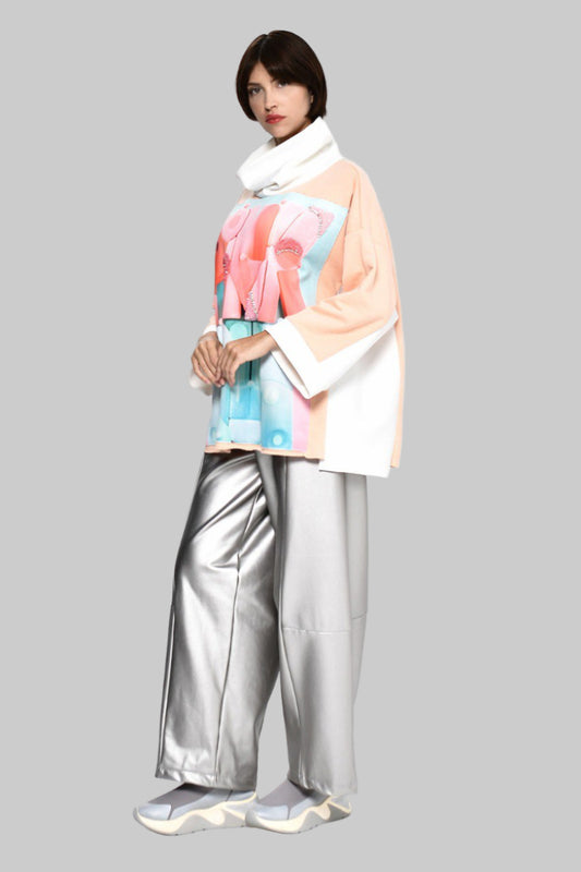 חולצת אוברסייז עם הדפס תלת-מדי וגולף