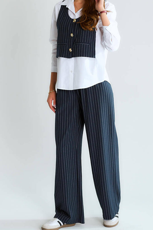 סט מחויט 2 חלקים: חולצה משולבת וסט ומכנסי פסים